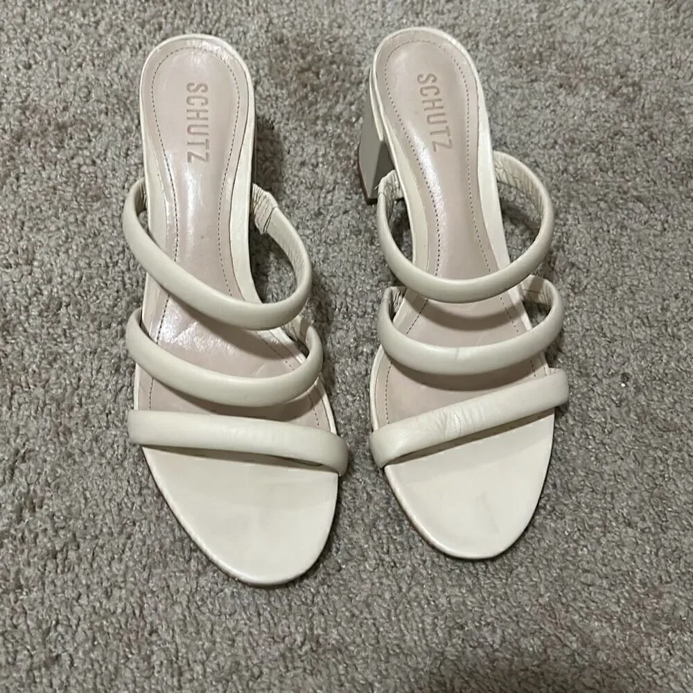 Schutz Women's 11 Block Heel Leather Strappy Slip On Sandals Ivory Cream New